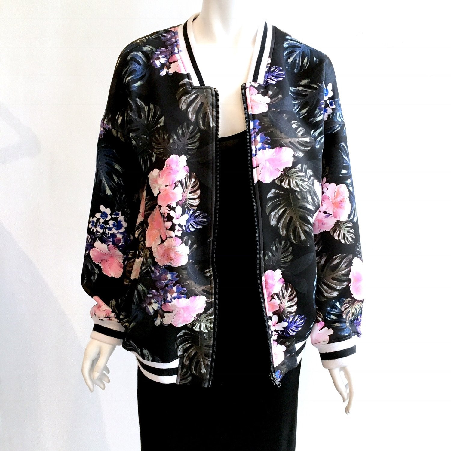 NO SEASON - The Fifth Label Neoprene Floral Bomber